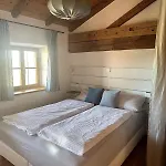 Esterbauer Homes, Gewoelbe Wohnung 4P, Moderne Stadel Loft 4P Und Generationen Farmhaus 9P In Ruhiger Alleinlage Mit Schwimmteich Am Hof Neuberg 아파트 *