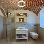 아파트 Esterbauer Homes, Gewoelbe Wohnung 4P, Moderne Stadel Loft 4P Und Generationen Farmhaus 9P In Ruhiger Alleinlage Mit Schwimmteich Am Hof Neuberg Niedertaufkirchen