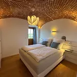 Esterbauer Homes, Gewoelbe Wohnung 4P, Moderne Stadel Loft 4P Und Generationen Farmhaus 9P In Ruhiger Alleinlage Mit Schwimmteich Am Hof Neuberg
