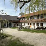 아파트 Esterbauer Homes, Gewoelbe Wohnung 4P, Moderne Stadel Loft 4P Und Generationen Farmhaus 9P In Ruhiger Alleinlage Mit Schwimmteich Am Hof Neuberg