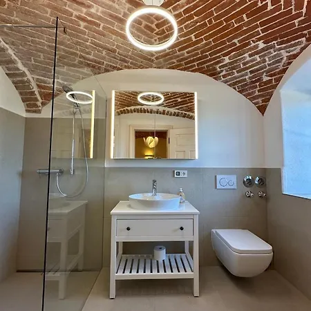 Apartment Esterbauer Homes, Gewoelbe 4p, Moderne Stadel Loft 4p Und Generationen Farmhaus 9p In Ruhiger Alleinlage Mit Schwimmteich Am Hof Neuberg Niedertaufkirchen
