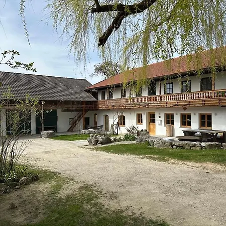 아파트 Esterbauer Homes, Gewoelbe 4p, Moderne Stadel Loft 4p Und Generationen Farmhaus 9p In Ruhiger Alleinlage Mit Schwimmteich Am Hof Neuberg